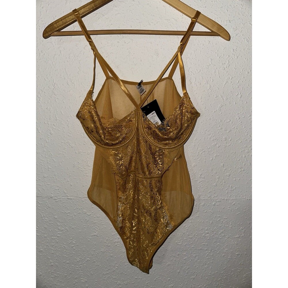 Fashion Nova Somebody To Love Lace Teddy Golden Bodysuit Women’s Sz Large BNWT